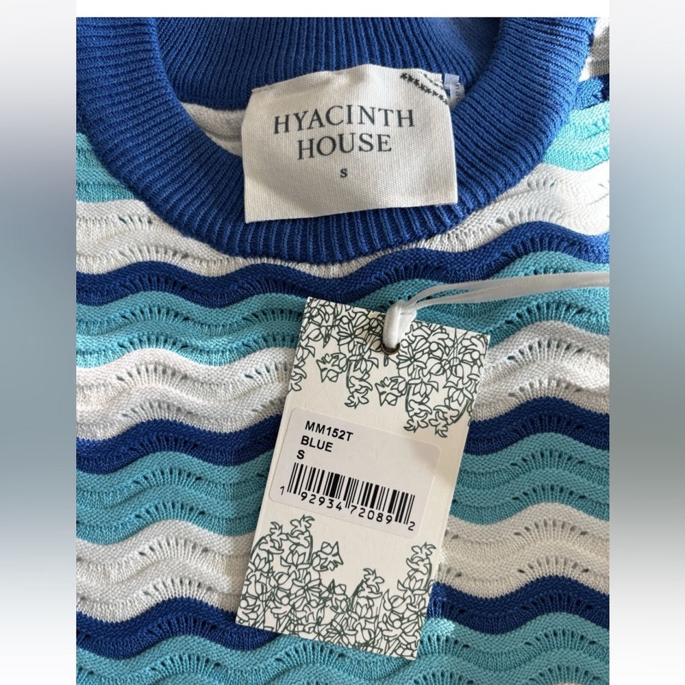 Blue Wave-Striped Crew Neck Sweater - Brand Unspecified - Picture 5 of 5